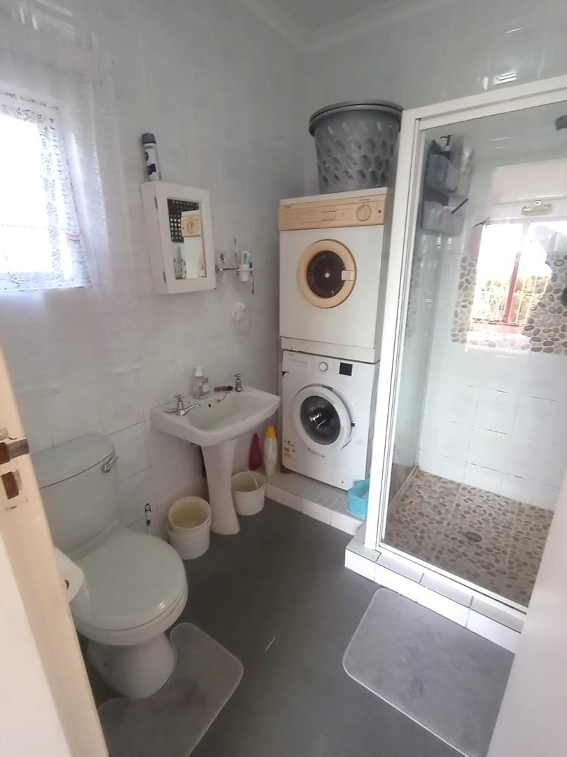3 Bedroom Property for Sale in Port Edward KwaZulu-Natal