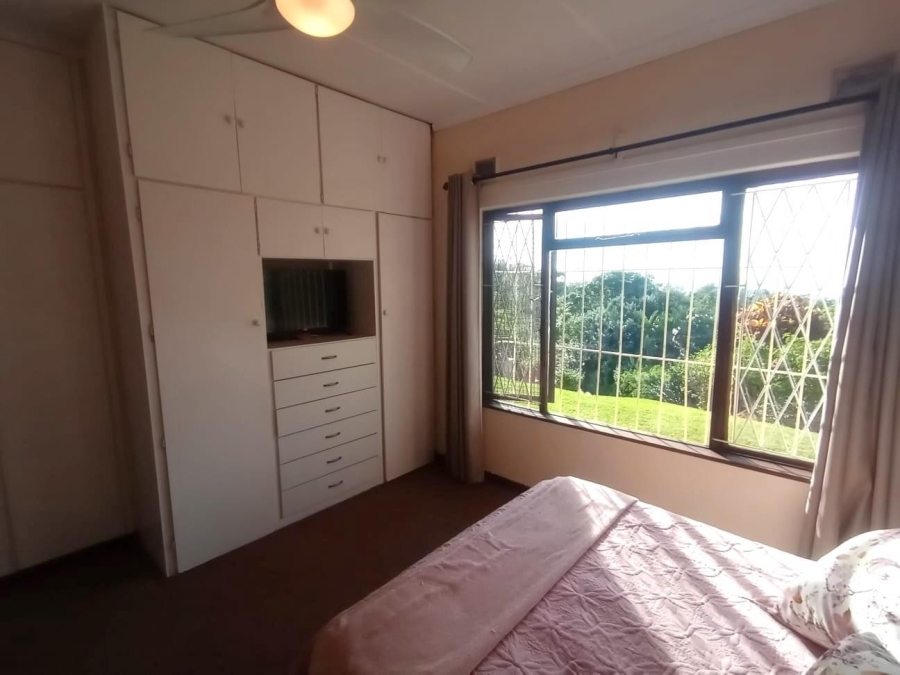 3 Bedroom Property for Sale in Port Edward KwaZulu-Natal