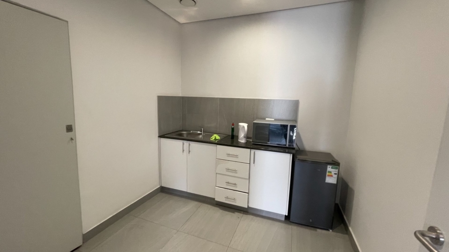 To Let Commercial Property for Rent in Mount Edgecombe KwaZulu-Natal