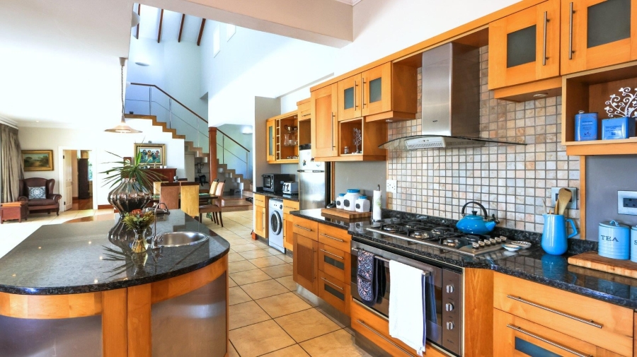 4 Bedroom Property for Sale in Mount Edgecombe Country Estate KwaZulu-Natal