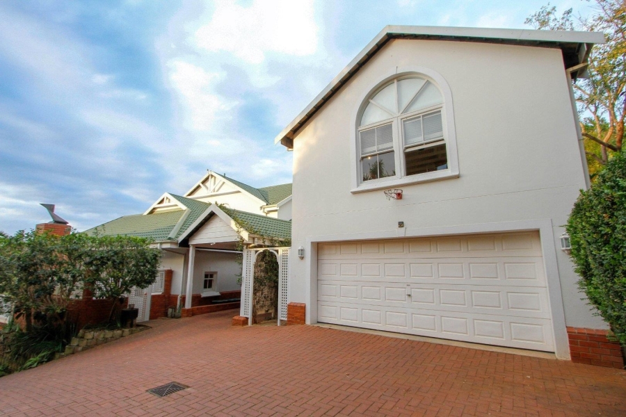 4 Bedroom Property for Sale in Mount Edgecombe Country Estate KwaZulu-Natal
