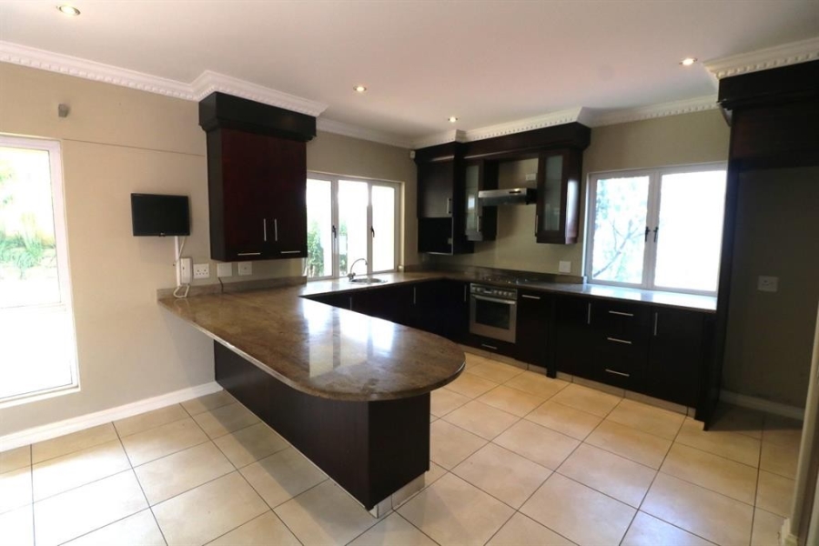 To Let 4 Bedroom Property for Rent in Umhlanga KwaZulu-Natal