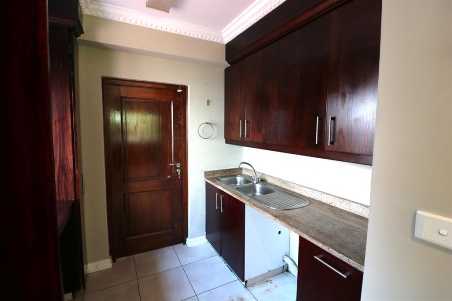 To Let 4 Bedroom Property for Rent in Umhlanga KwaZulu-Natal
