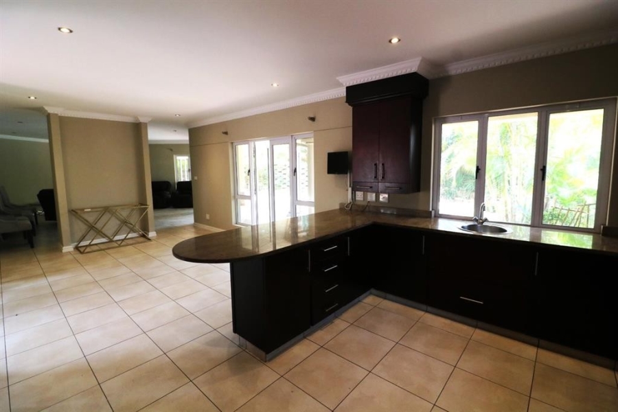 To Let 4 Bedroom Property for Rent in Umhlanga KwaZulu-Natal