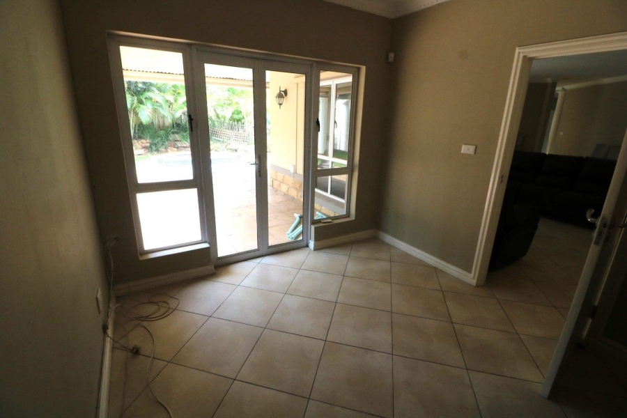To Let 4 Bedroom Property for Rent in Umhlanga KwaZulu-Natal