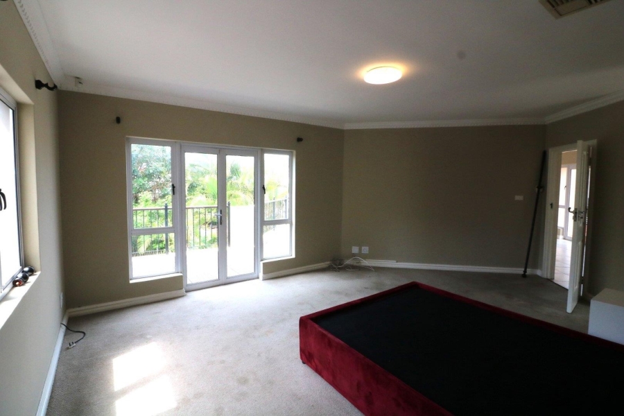 To Let 4 Bedroom Property for Rent in Umhlanga KwaZulu-Natal