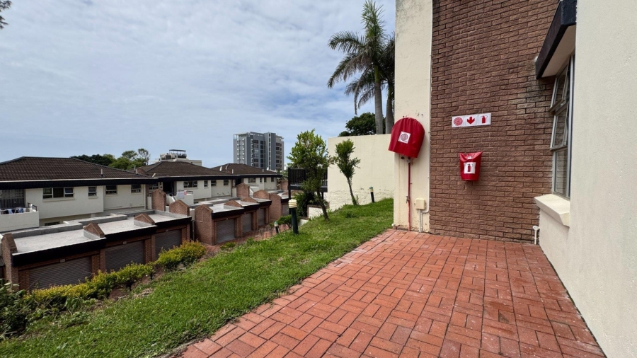 2 Bedroom Property for Sale in Umhlanga KwaZulu-Natal