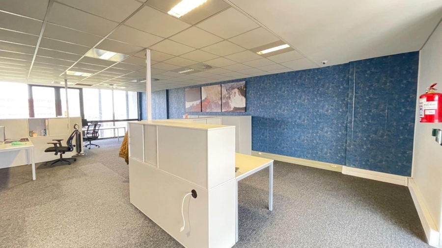 To Let Commercial Property for Rent in Umhlanga Ridge KwaZulu-Natal