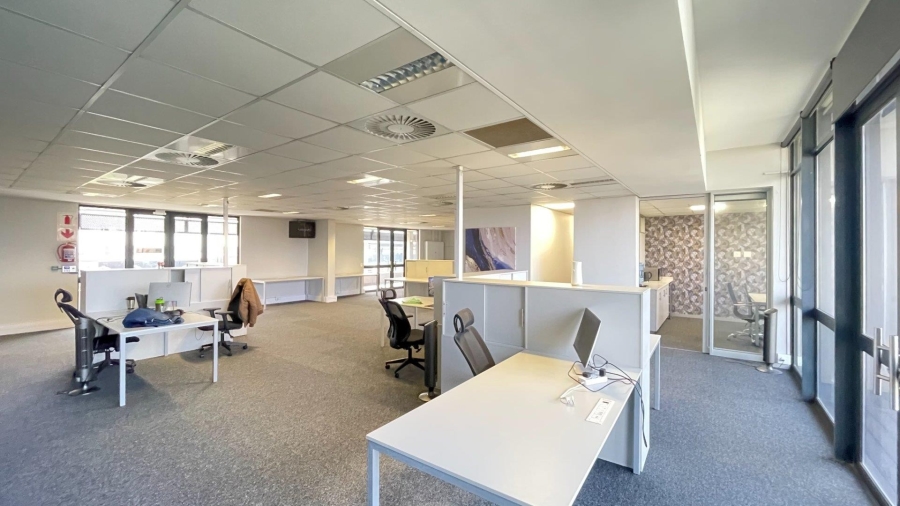 To Let Commercial Property for Rent in Umhlanga Ridge KwaZulu-Natal