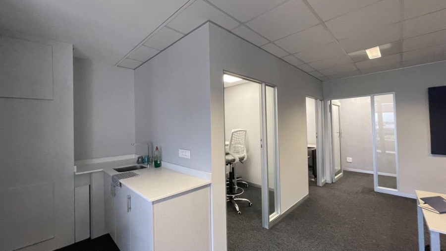 To Let Commercial Property for Rent in Umhlanga Ridge KwaZulu-Natal