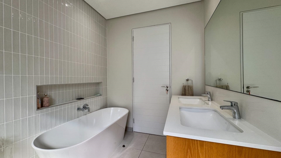 4 Bedroom Property for Sale in La Lucia KwaZulu-Natal
