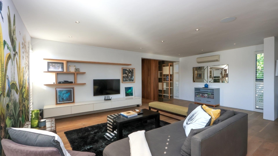 5 Bedroom Property for Sale in Hawaan KwaZulu-Natal