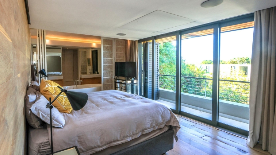 5 Bedroom Property for Sale in Hawaan KwaZulu-Natal