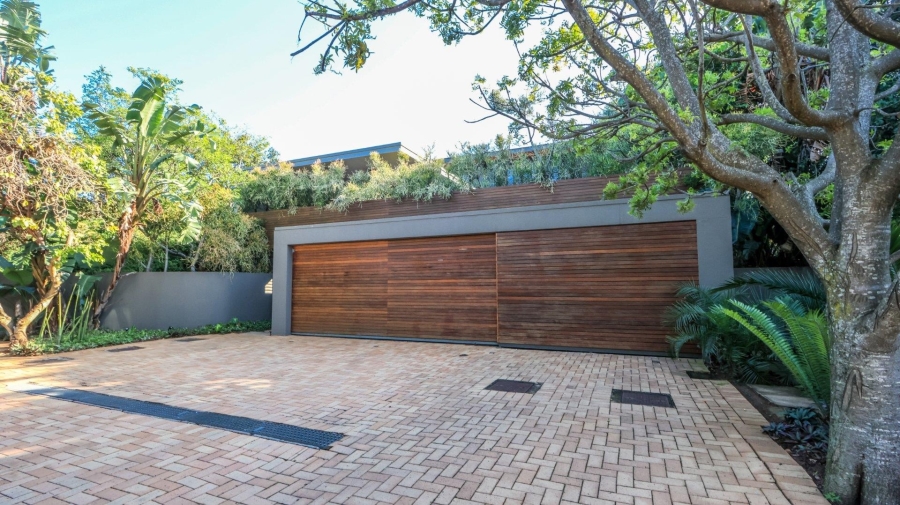 5 Bedroom Property for Sale in Hawaan KwaZulu-Natal