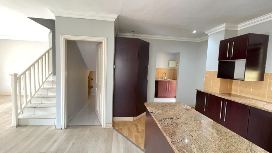 To Let 3 Bedroom Property for Rent in Mount Edgecombe KwaZulu-Natal
