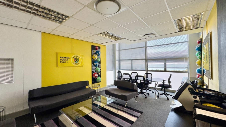To Let Commercial Property for Rent in Umhlanga Ridge KwaZulu-Natal