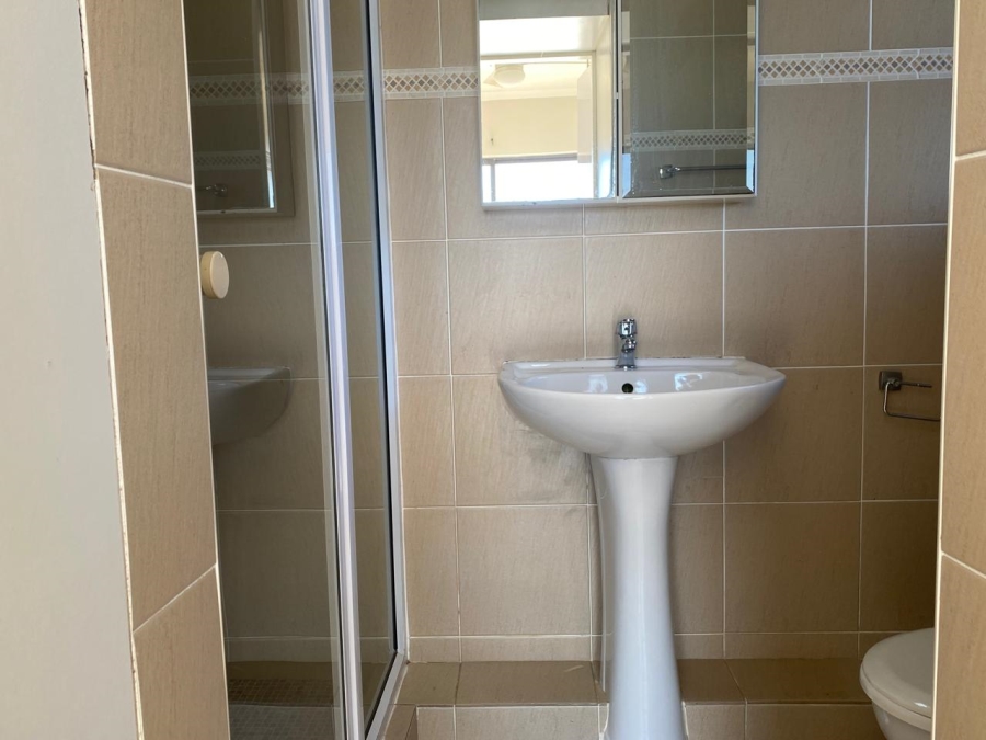 To Let 3 Bedroom Property for Rent in Palm Lakes Estate KwaZulu-Natal