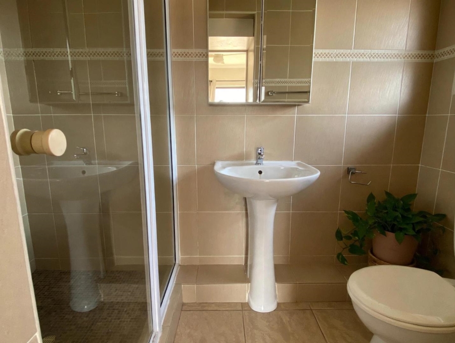 To Let 3 Bedroom Property for Rent in Palm Lakes Estate KwaZulu-Natal