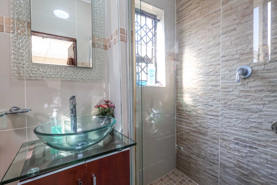 3 Bedroom Property for Sale in Woodhaven KwaZulu-Natal