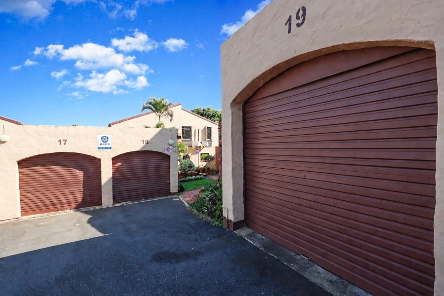 3 Bedroom Property for Sale in Woodhaven KwaZulu-Natal
