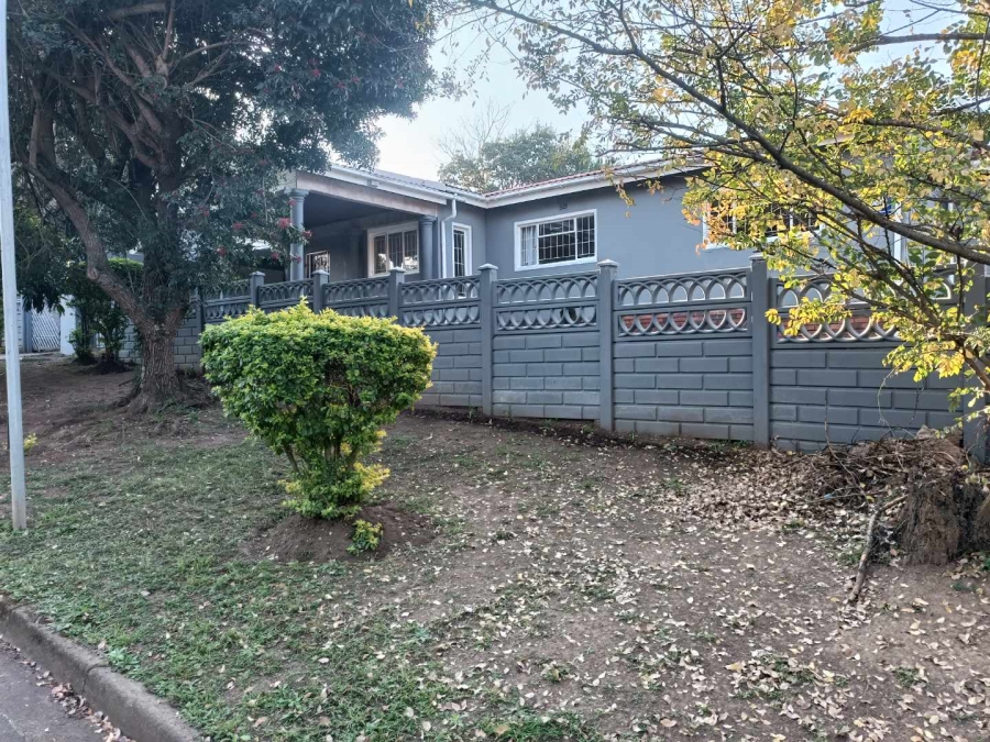 To Let 4 Bedroom Property for Rent in Lincoln Meade KwaZulu-Natal