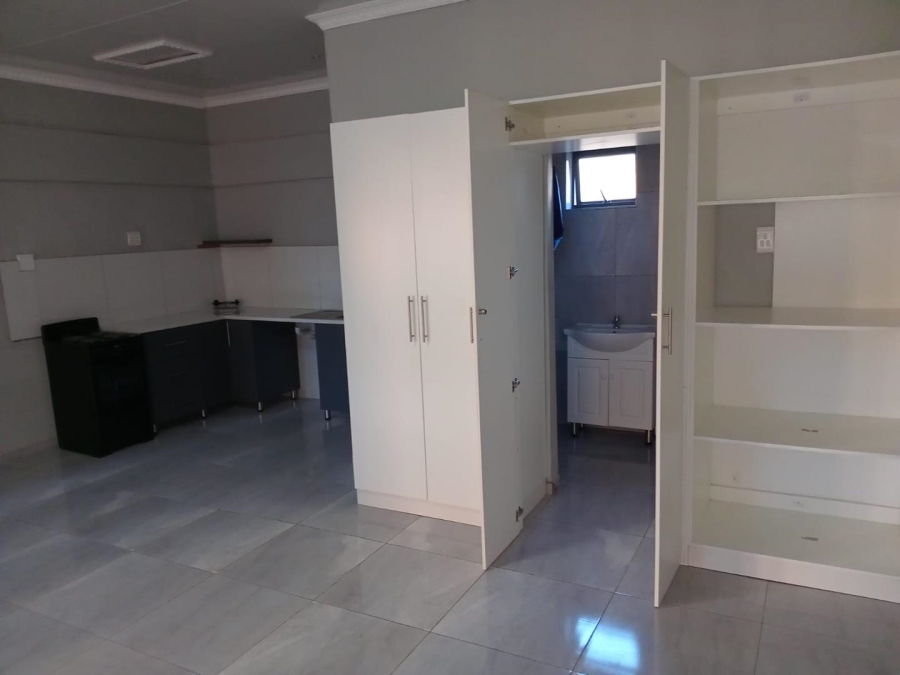 1 Bedroom Property for Sale in Meer En See KwaZulu-Natal