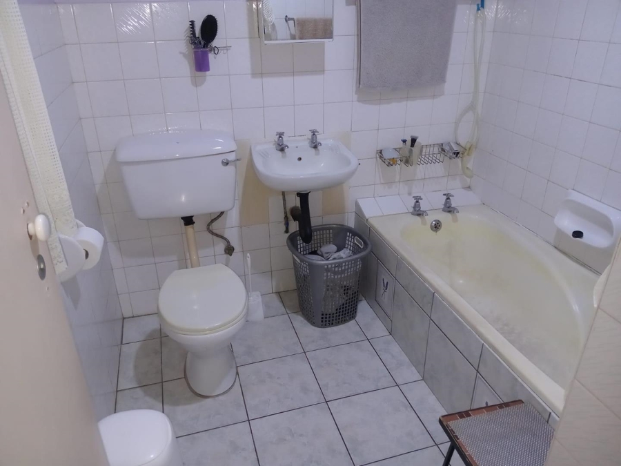 4 Bedroom Property for Sale in Veld En Vlei KwaZulu-Natal