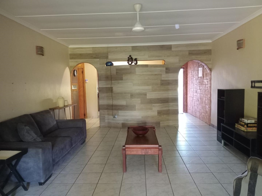 4 Bedroom Property for Sale in Veld En Vlei KwaZulu-Natal