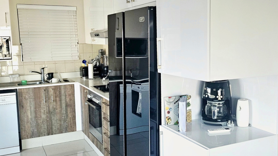 To Let 2 Bedroom Property for Rent in Umhlanga Ridge KwaZulu-Natal