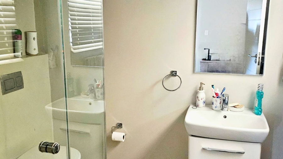 To Let 2 Bedroom Property for Rent in Umhlanga Ridge KwaZulu-Natal