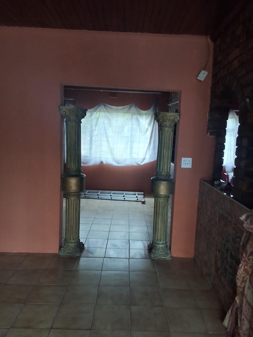 5 Bedroom Property for Sale in Veld En Vlei KwaZulu-Natal