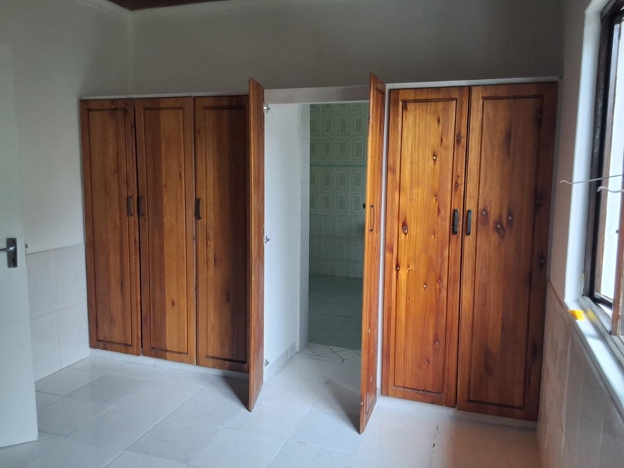 5 Bedroom Property for Sale in Veld En Vlei KwaZulu-Natal