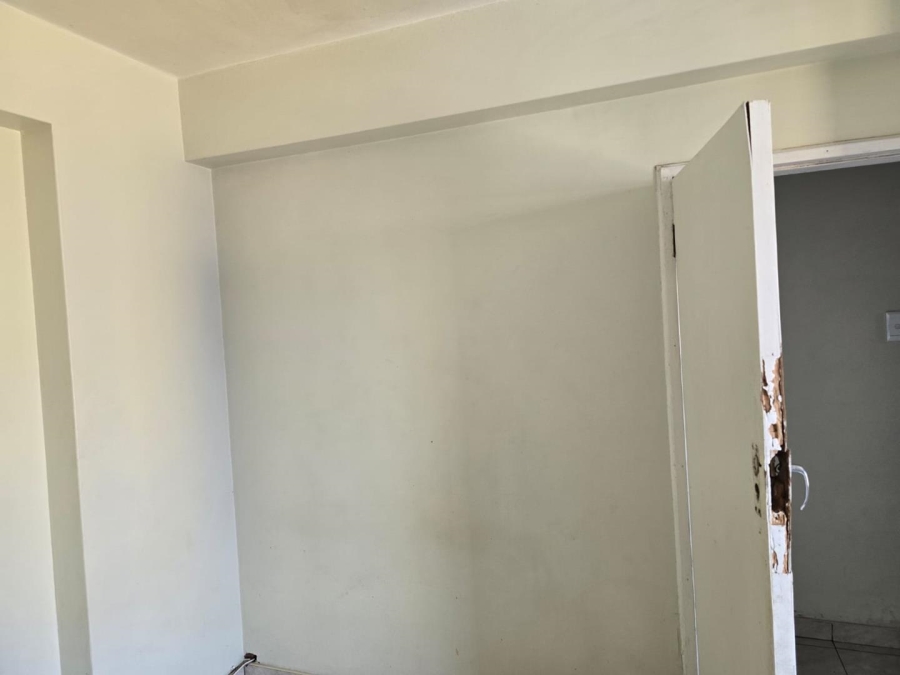 2 Bedroom Property for Sale in South Beach KwaZulu-Natal