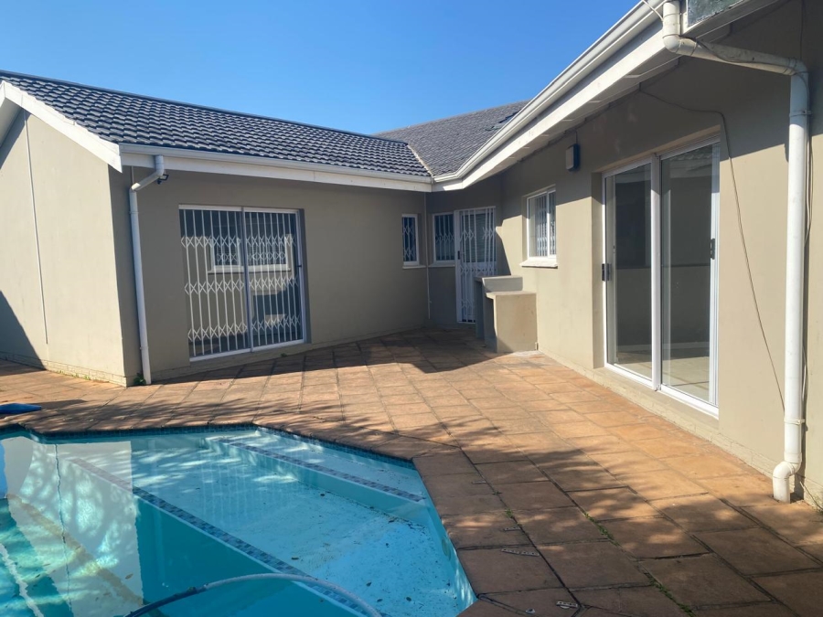 5 Bedroom Property for Sale in Ballito KwaZulu-Natal