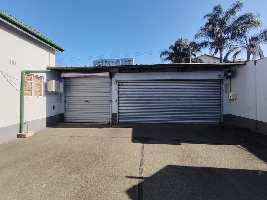 To Let Commercial Property for Rent in Essenwood KwaZulu-Natal