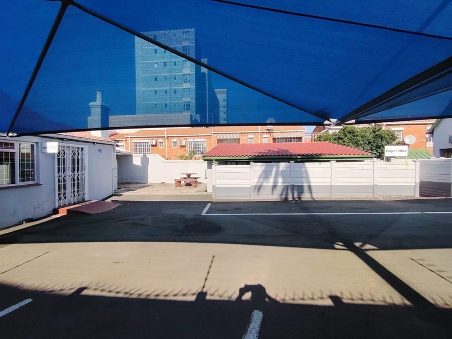 To Let Commercial Property for Rent in Essenwood KwaZulu-Natal