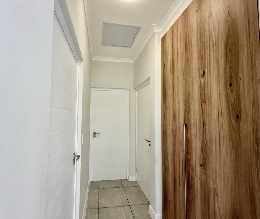 2 Bedroom Property for Sale in Ballitoville KwaZulu-Natal