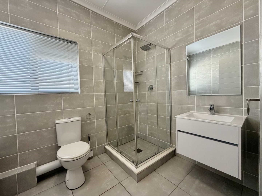 2 Bedroom Property for Sale in Ballitoville KwaZulu-Natal