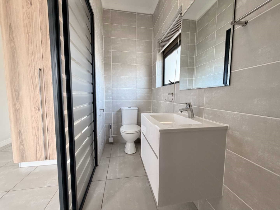 2 Bedroom Property for Sale in Ballitoville KwaZulu-Natal
