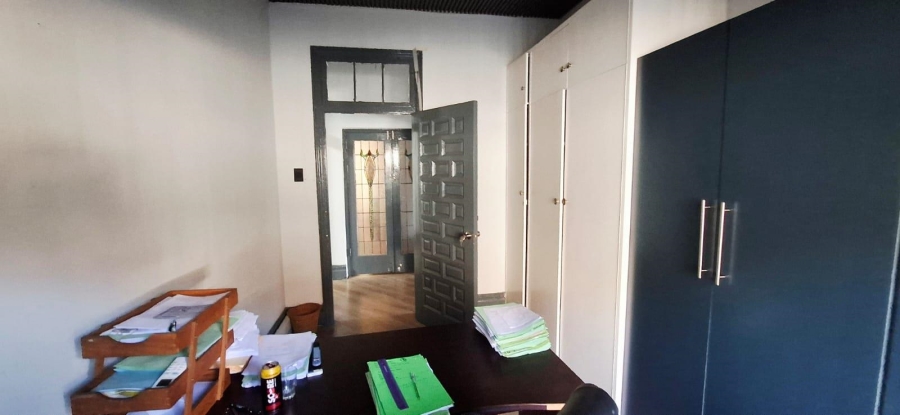 To Let Commercial Property for Rent in Berea KwaZulu-Natal