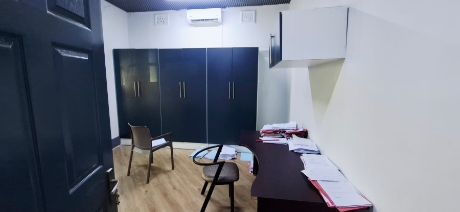 To Let Commercial Property for Rent in Berea KwaZulu-Natal