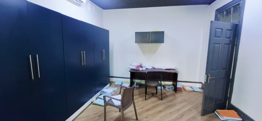To Let Commercial Property for Rent in Berea KwaZulu-Natal