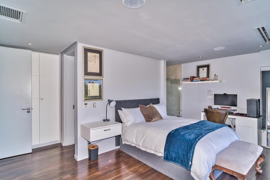 5 Bedroom Property for Sale in Umhlanga KwaZulu-Natal