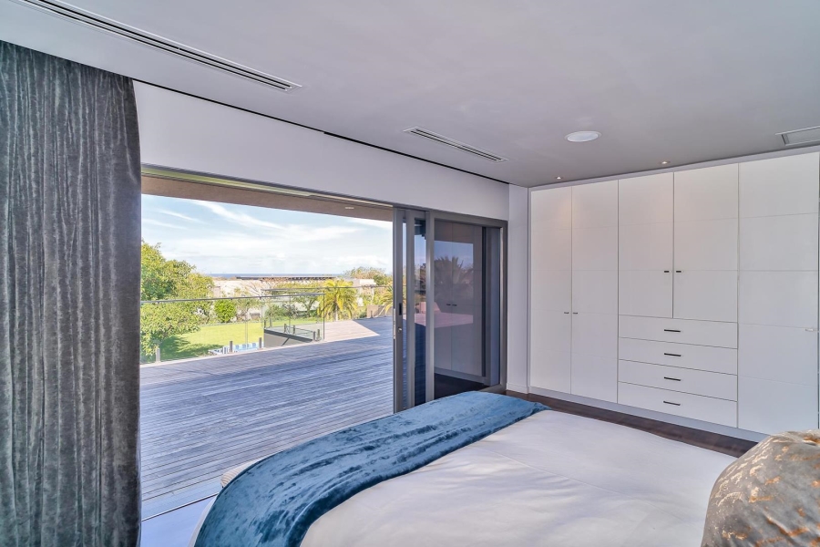 5 Bedroom Property for Sale in Umhlanga KwaZulu-Natal