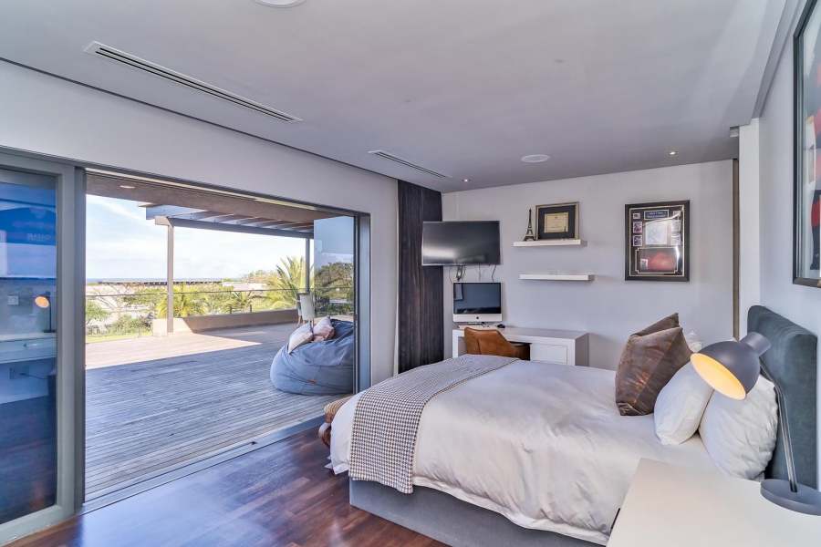 5 Bedroom Property for Sale in Umhlanga KwaZulu-Natal