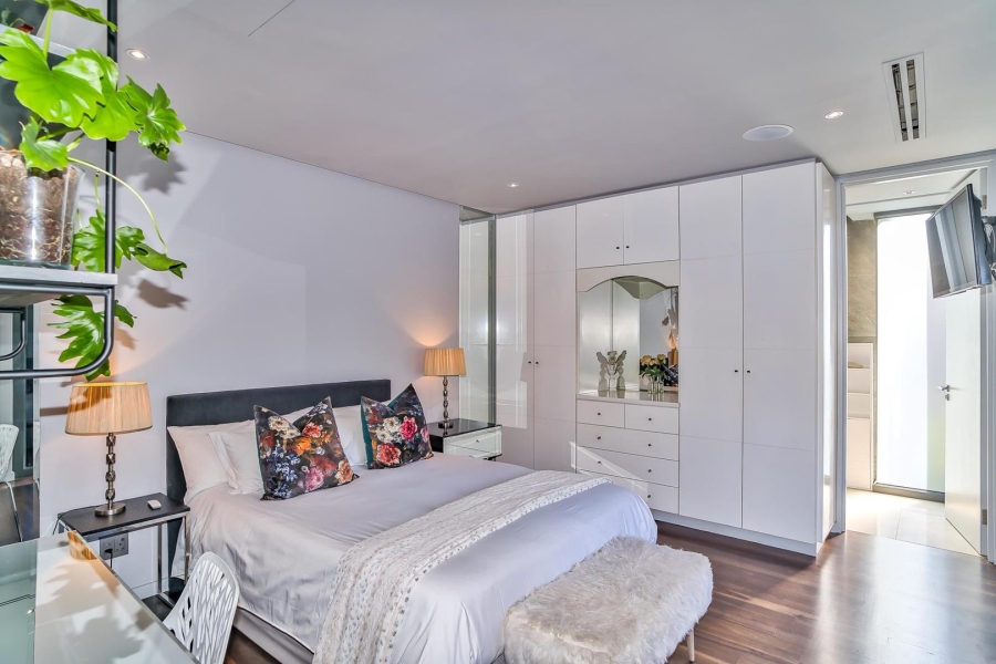 5 Bedroom Property for Sale in Umhlanga KwaZulu-Natal