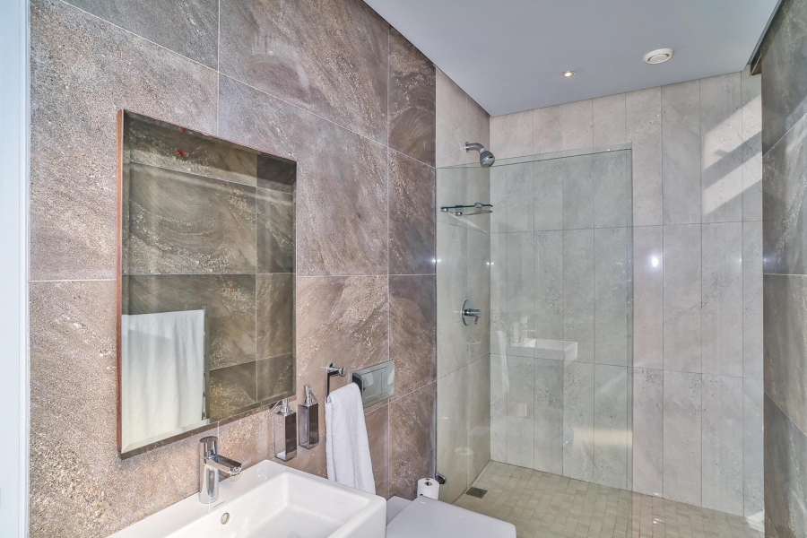 5 Bedroom Property for Sale in Umhlanga KwaZulu-Natal