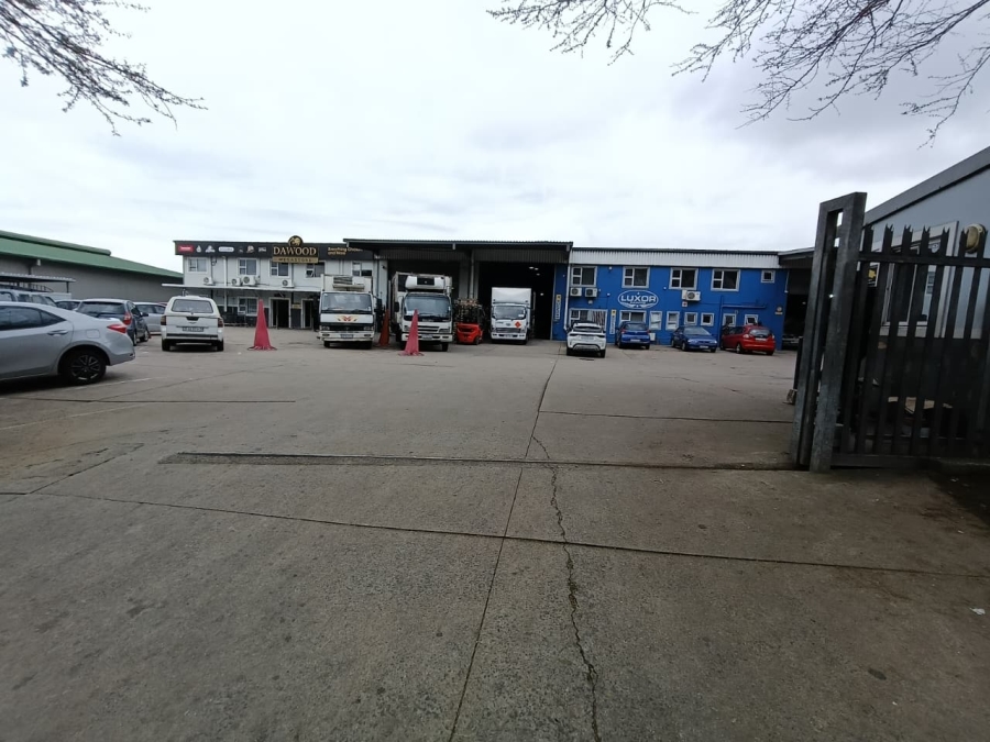 To Let Commercial Property for Rent in Briardene KwaZulu-Natal