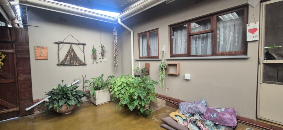 4 Bedroom Property for Sale in Glenmore KwaZulu-Natal