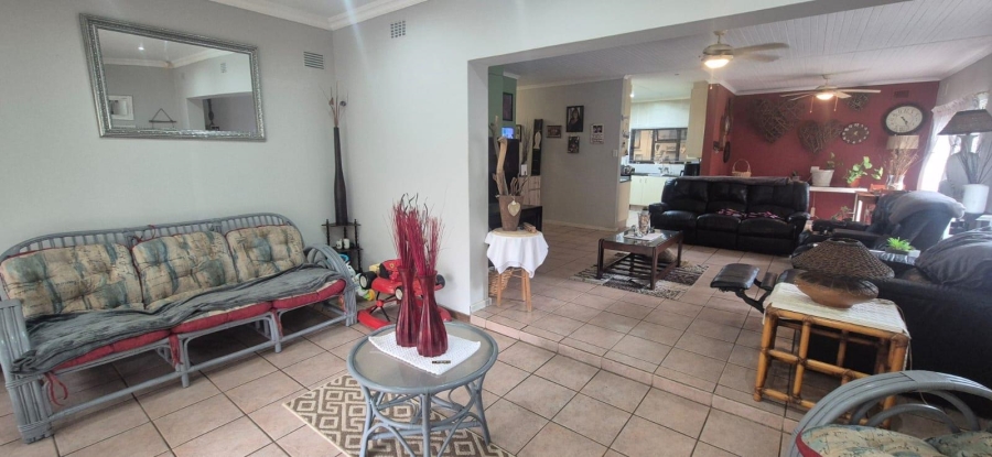 4 Bedroom Property for Sale in Glenmore KwaZulu-Natal